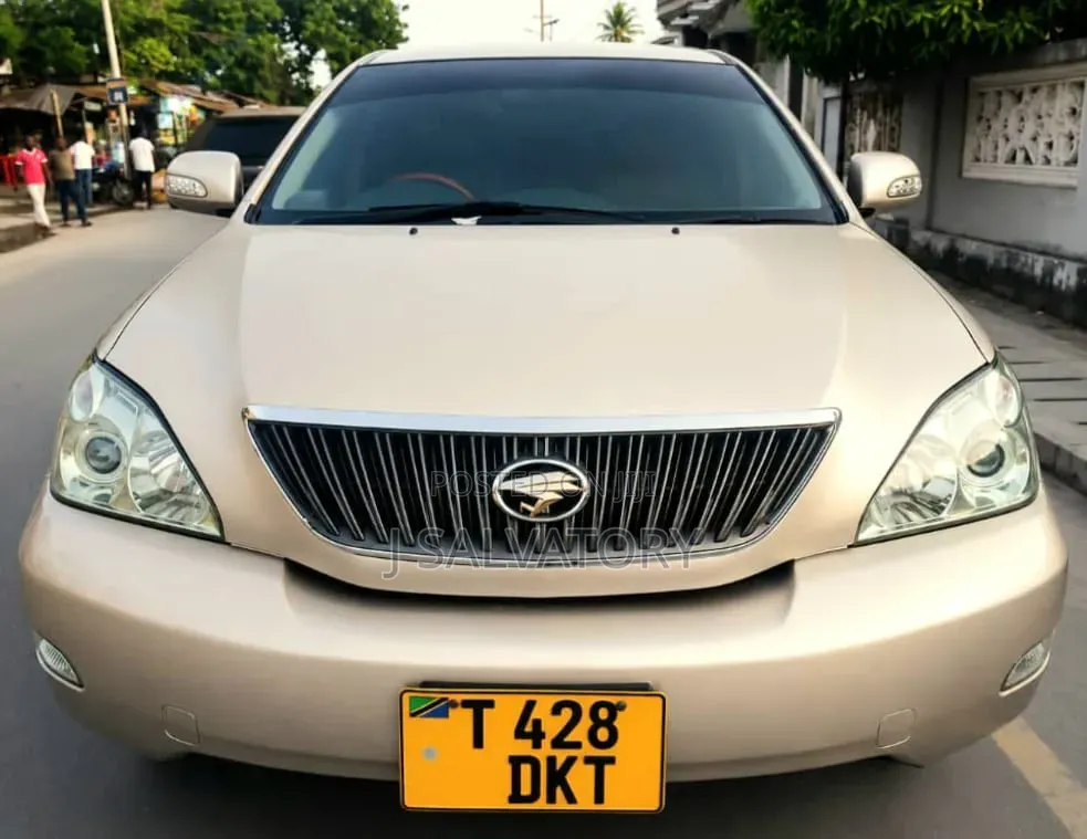 Toyota Harrier 2005 Gold