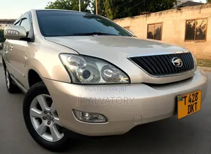Toyota Harrier 2005 Gold