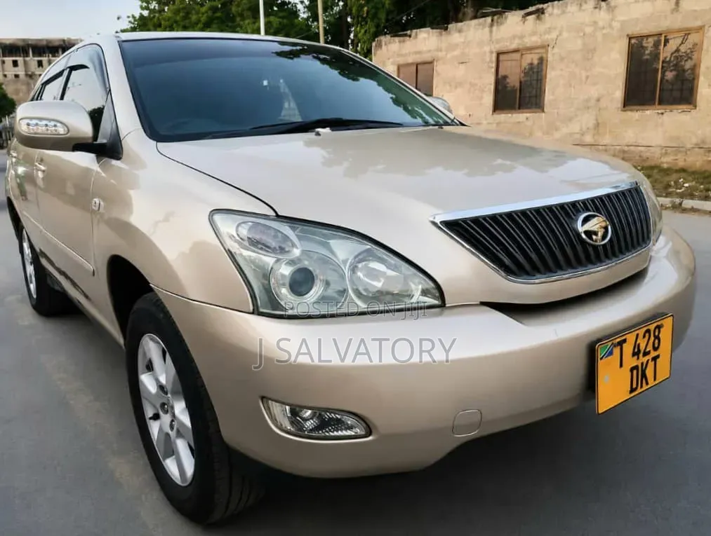 Toyota Harrier 2005 Gold