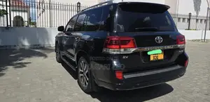 Toyota Land Cruiser 4.5 V8 VXR 2010 Black