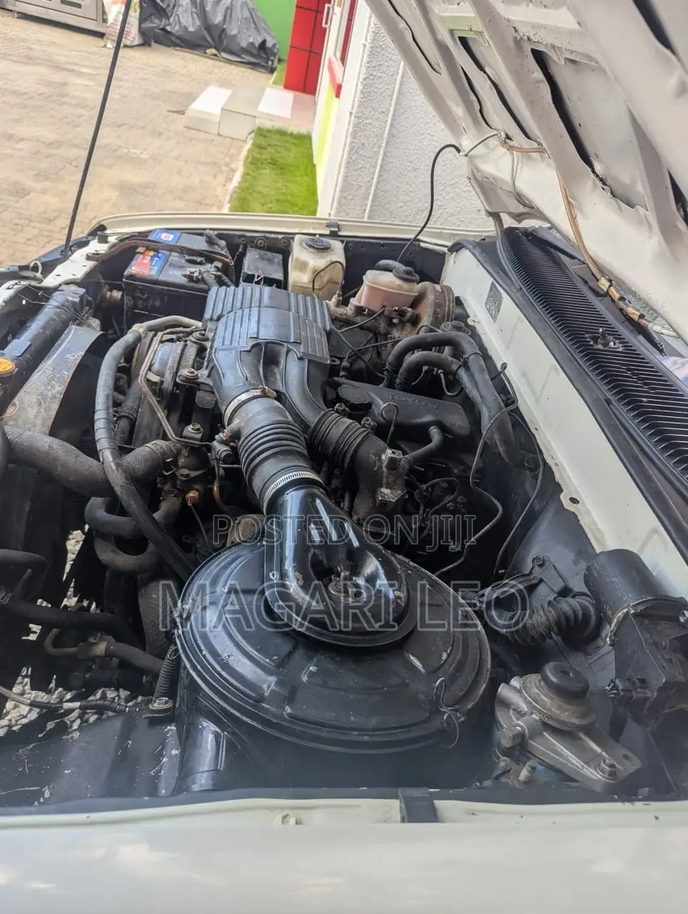 Toyota Hilux 2003 White