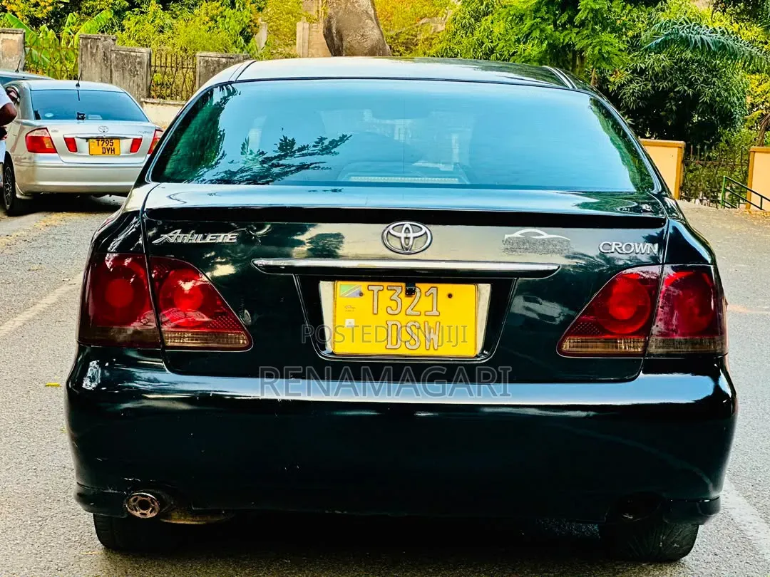 Toyota Crown 2006 Black