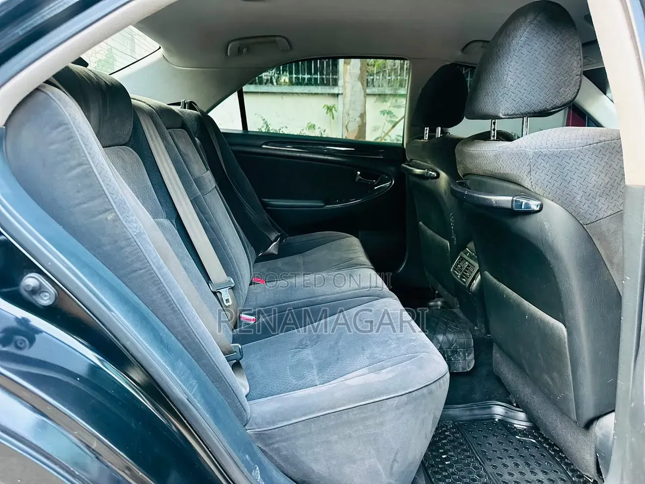 Toyota Crown 2006 Black