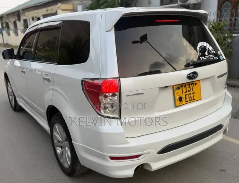 Subaru Forester 2012 White