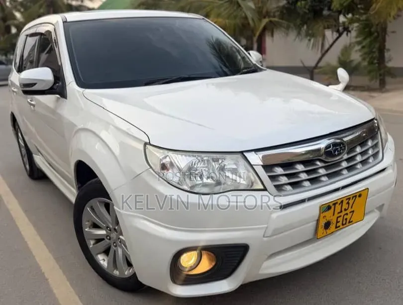 Subaru Forester 2012 White