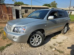 Toyota Kluger 2005 Silver