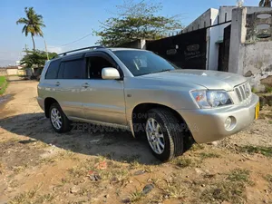 Toyota Kluger 2005 Silver