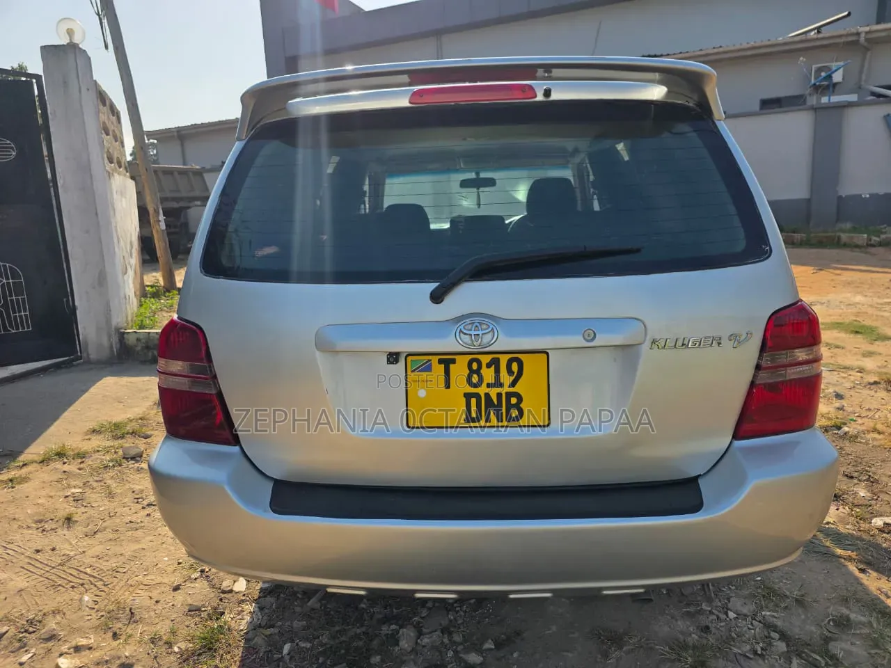 Toyota Kluger 2005 Silver