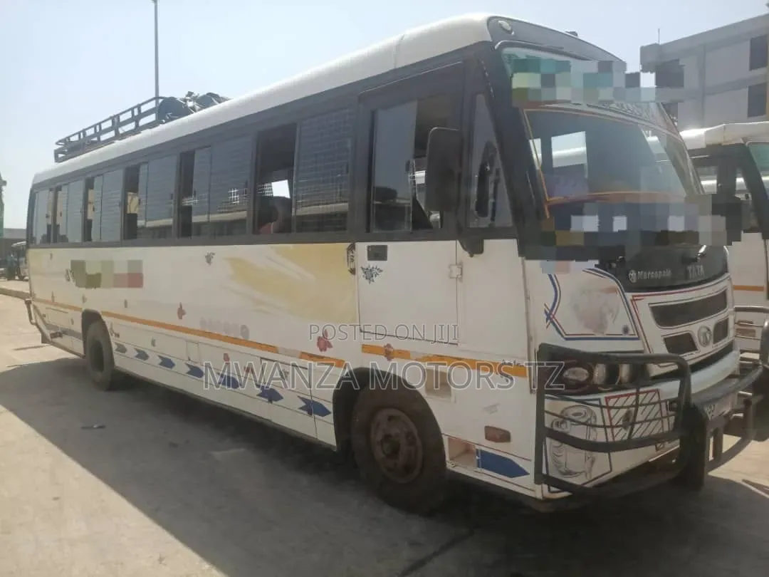Tata LP 2008 White