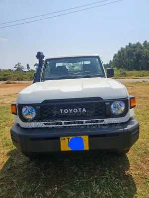 Toyota Land Cruiser 2025 White