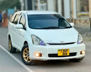 Toyota Wish 2005 White