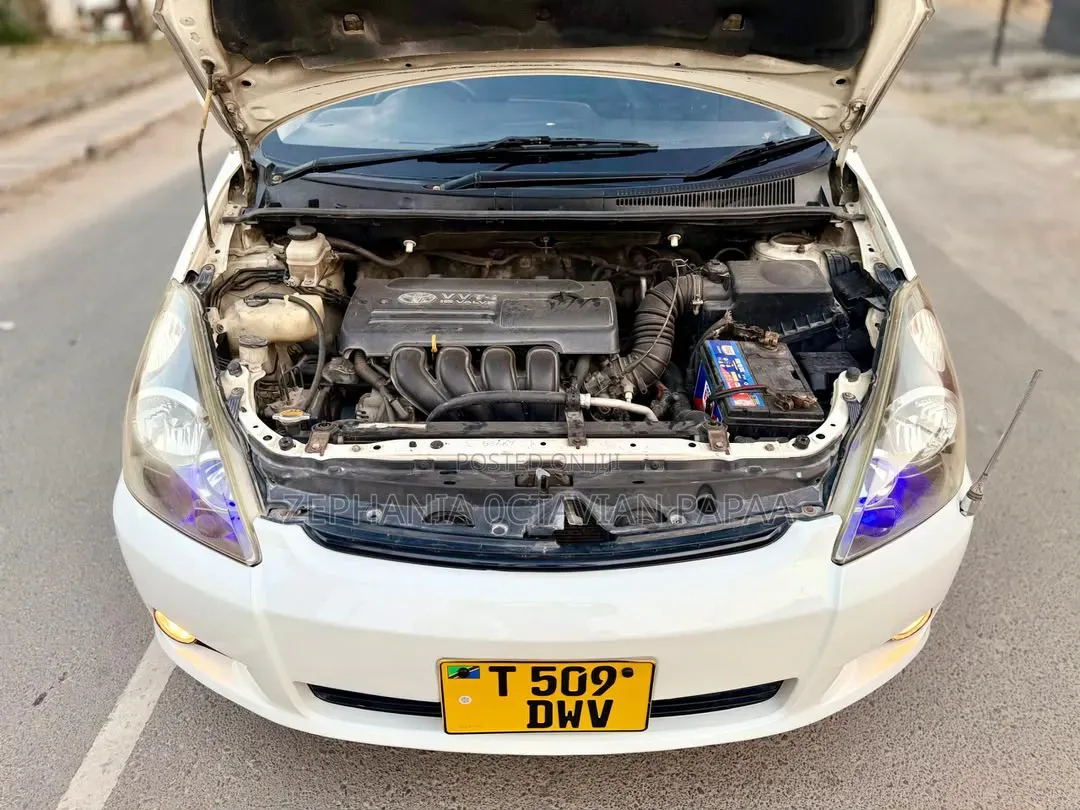 Toyota Wish 2005 White