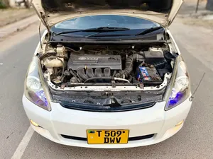 Toyota Wish 2005 White