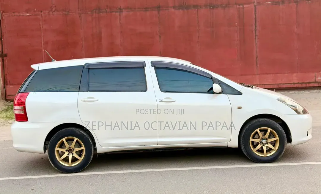 Toyota Wish 2005 White