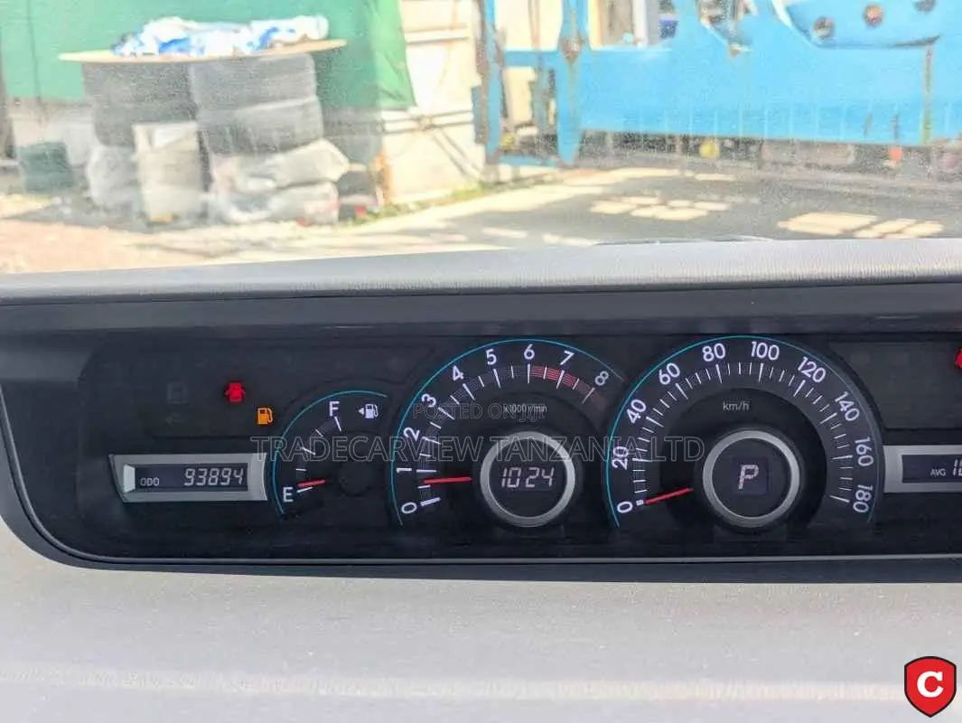Toyota Noah 2007 Gray