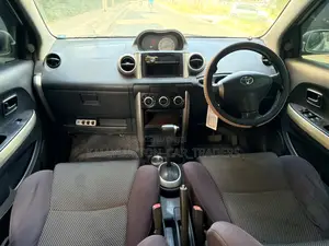 Toyota IST 2007 Gold