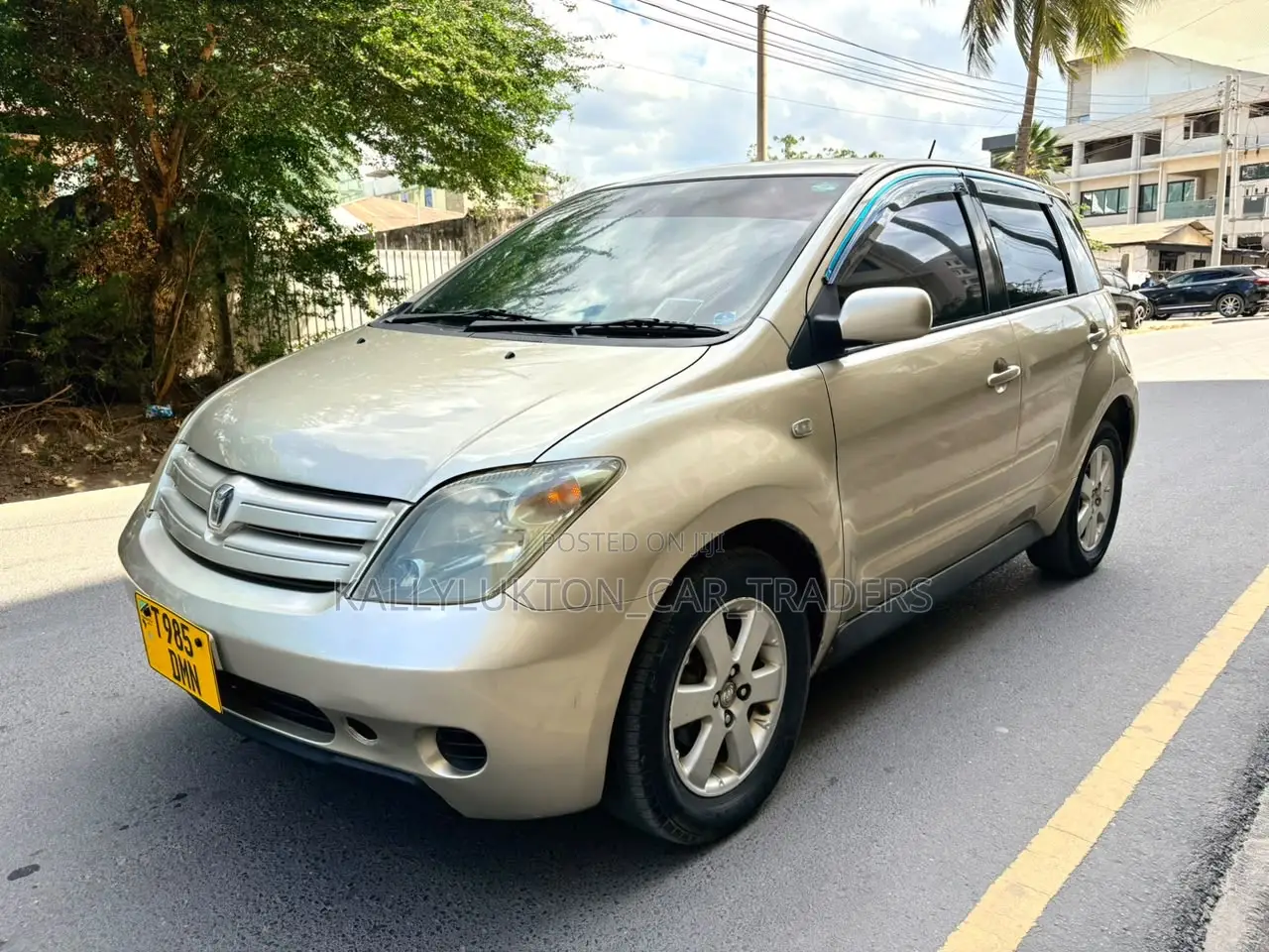 Toyota IST 2007 Gold