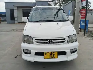 Toyota TownAce 2003 White