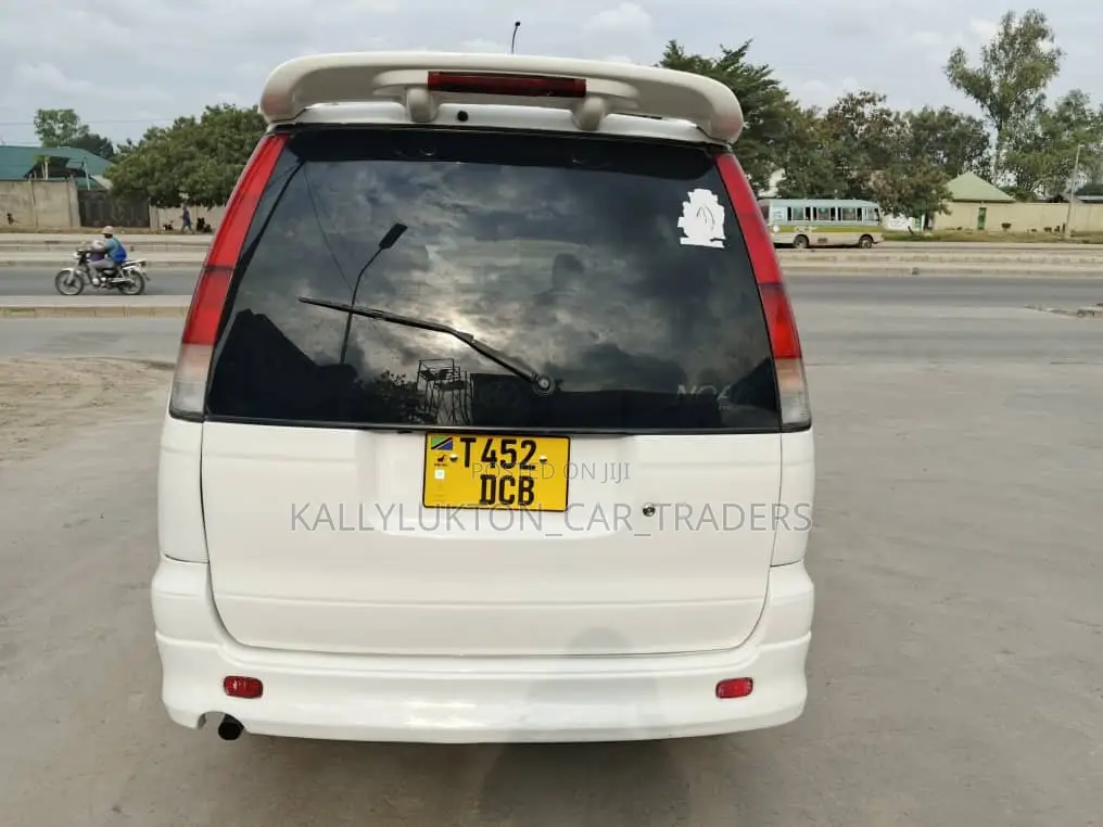 Toyota TownAce 2003 White