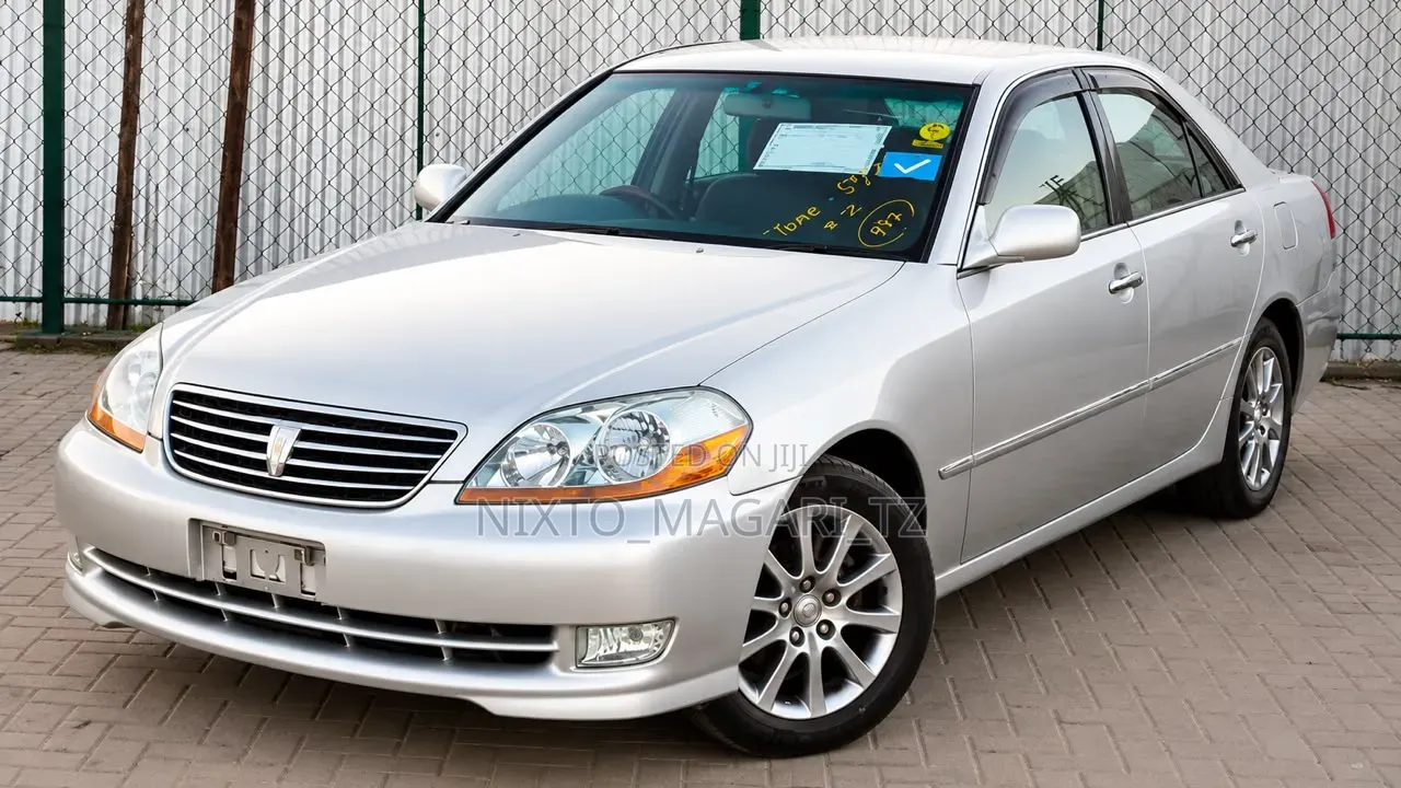 Toyota Mark II 2004 Silver