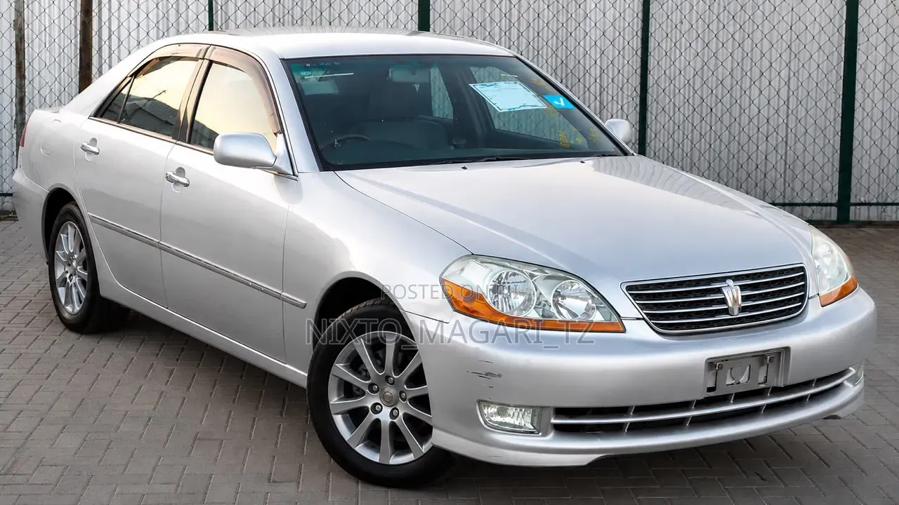 Toyota Mark II 2004 Silver