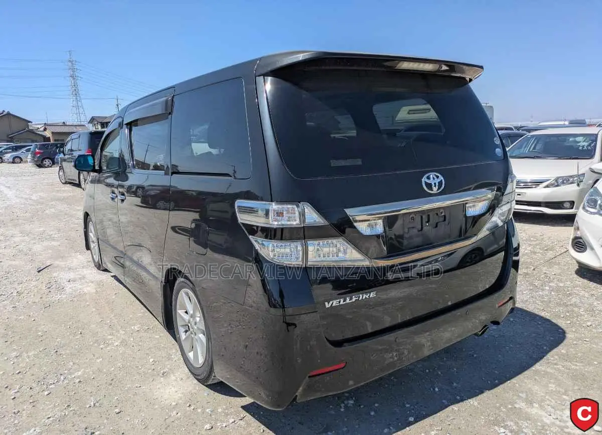Toyota Vellfire 2010 Black
