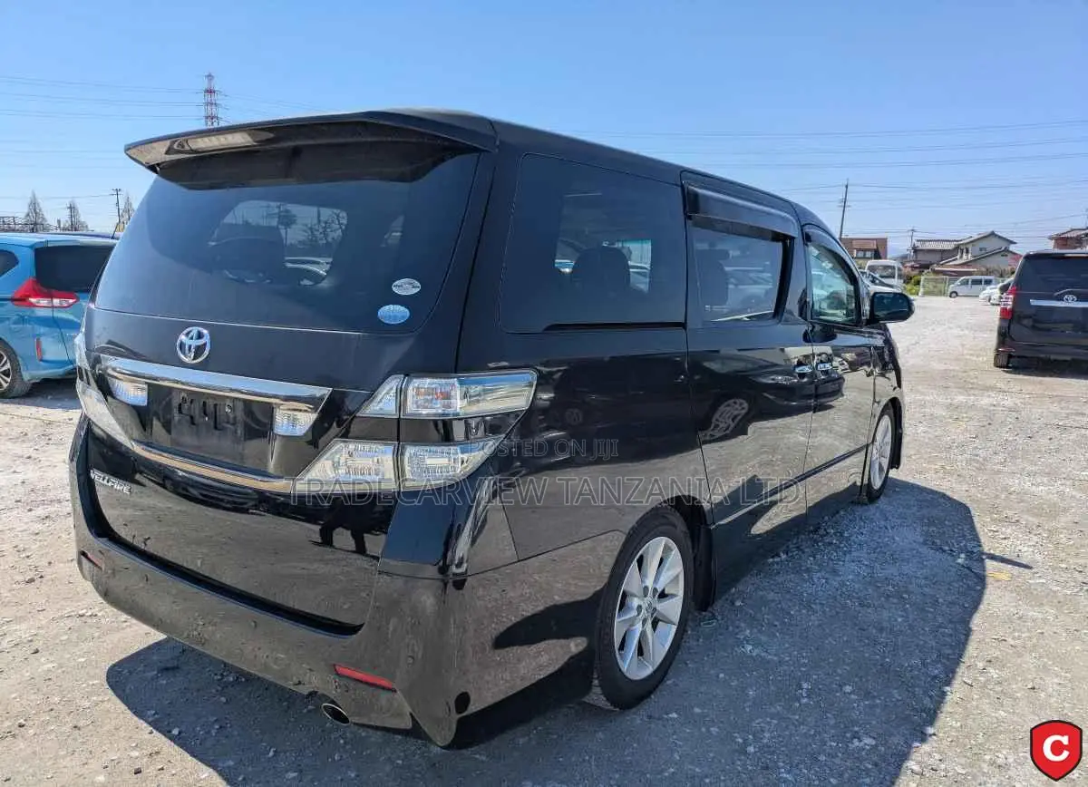 Toyota Vellfire 2010 Black