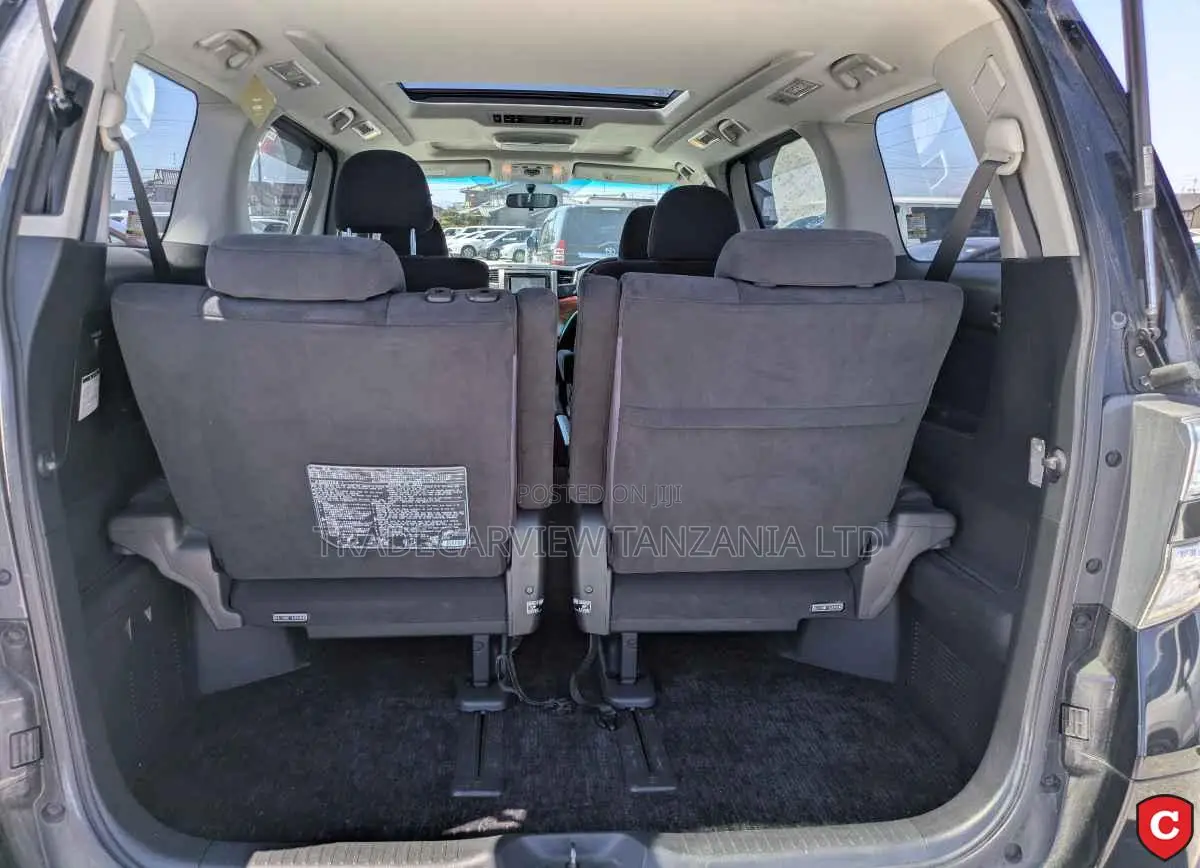 Toyota Vellfire 2010 Black