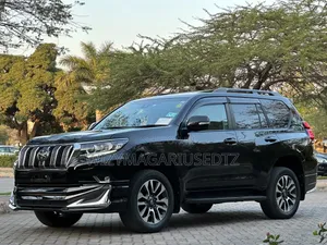 Toyota Land Cruiser 2023 Green