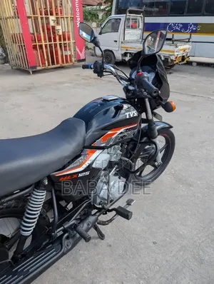TVS HLX 125 2025 Black