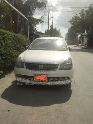 Nissan Bluebird 2008 White