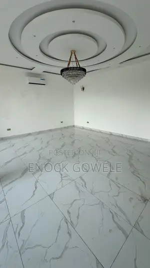 12bdrm House in Biafra, Kinondoni for rent