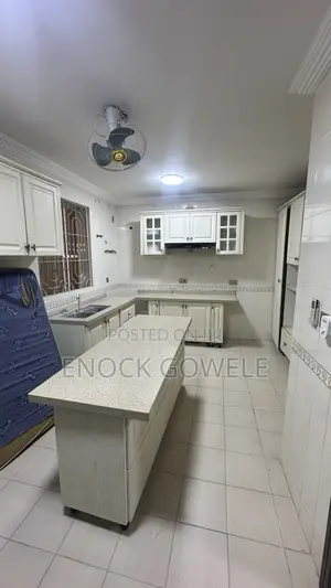 12bdrm House in Biafra, Kinondoni for rent