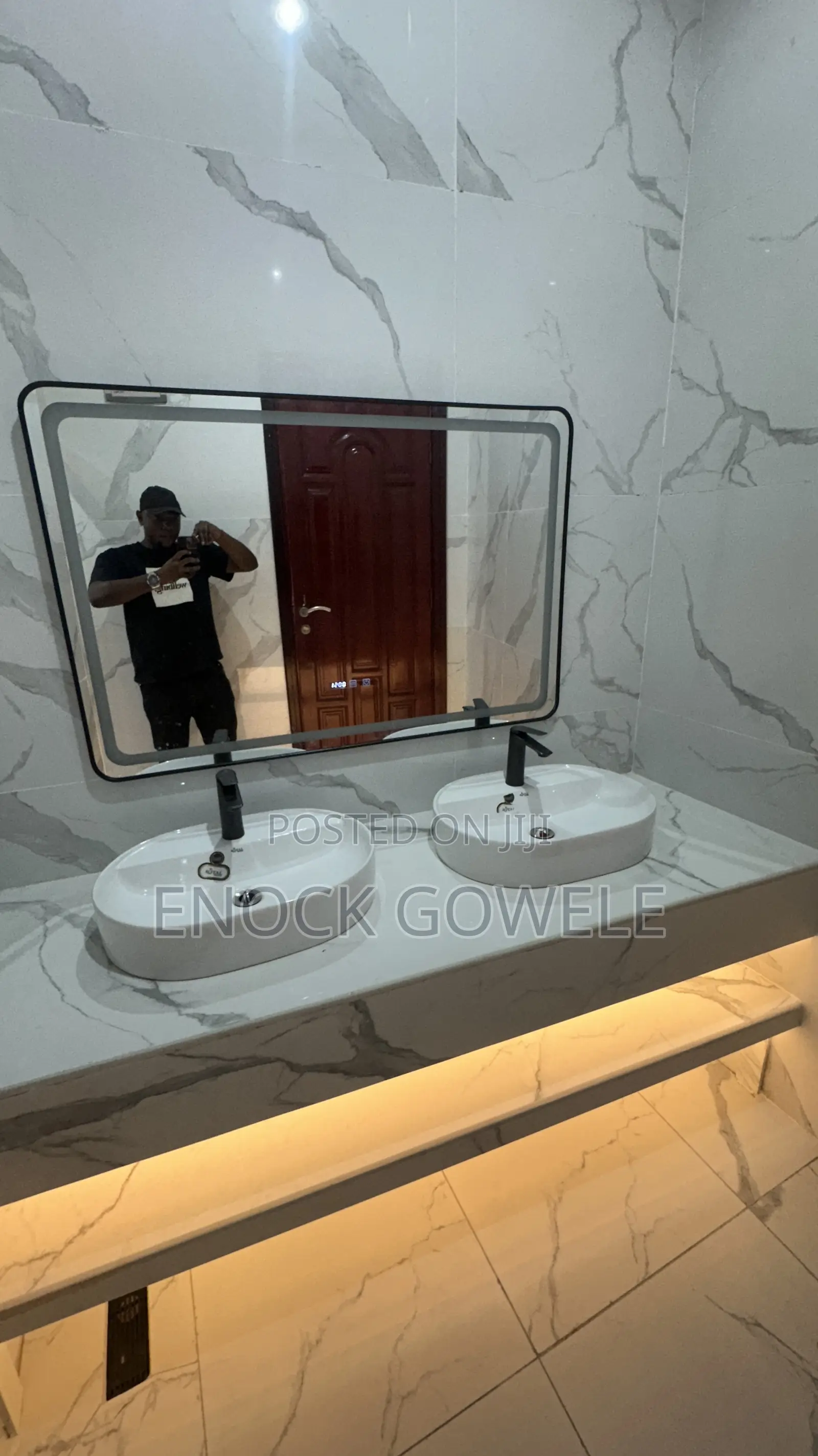 12bdrm House in Biafra, Kinondoni for rent