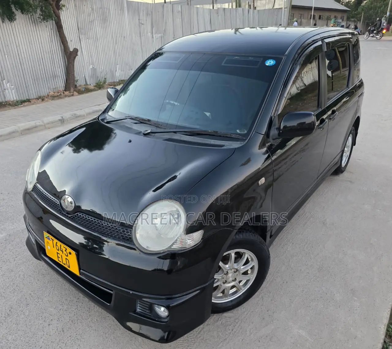Toyota Sienta 2007 Black