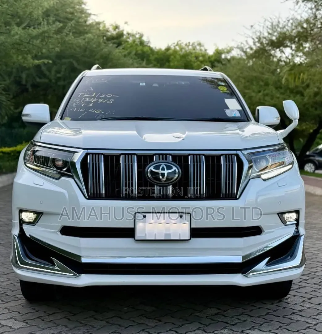 Toyota Land Cruiser Prado 2021 White