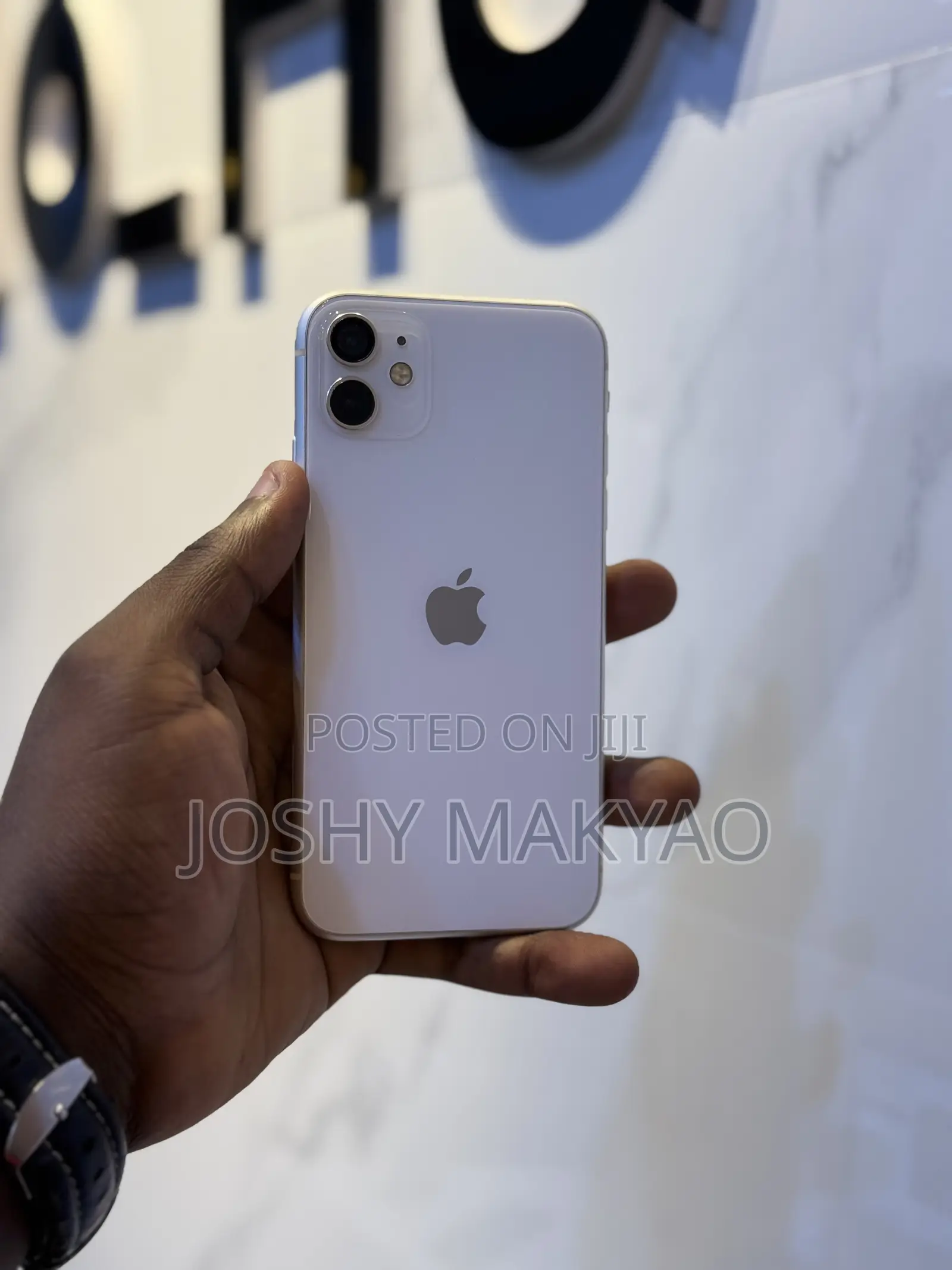 Apple iPhone 11 64 GB White
