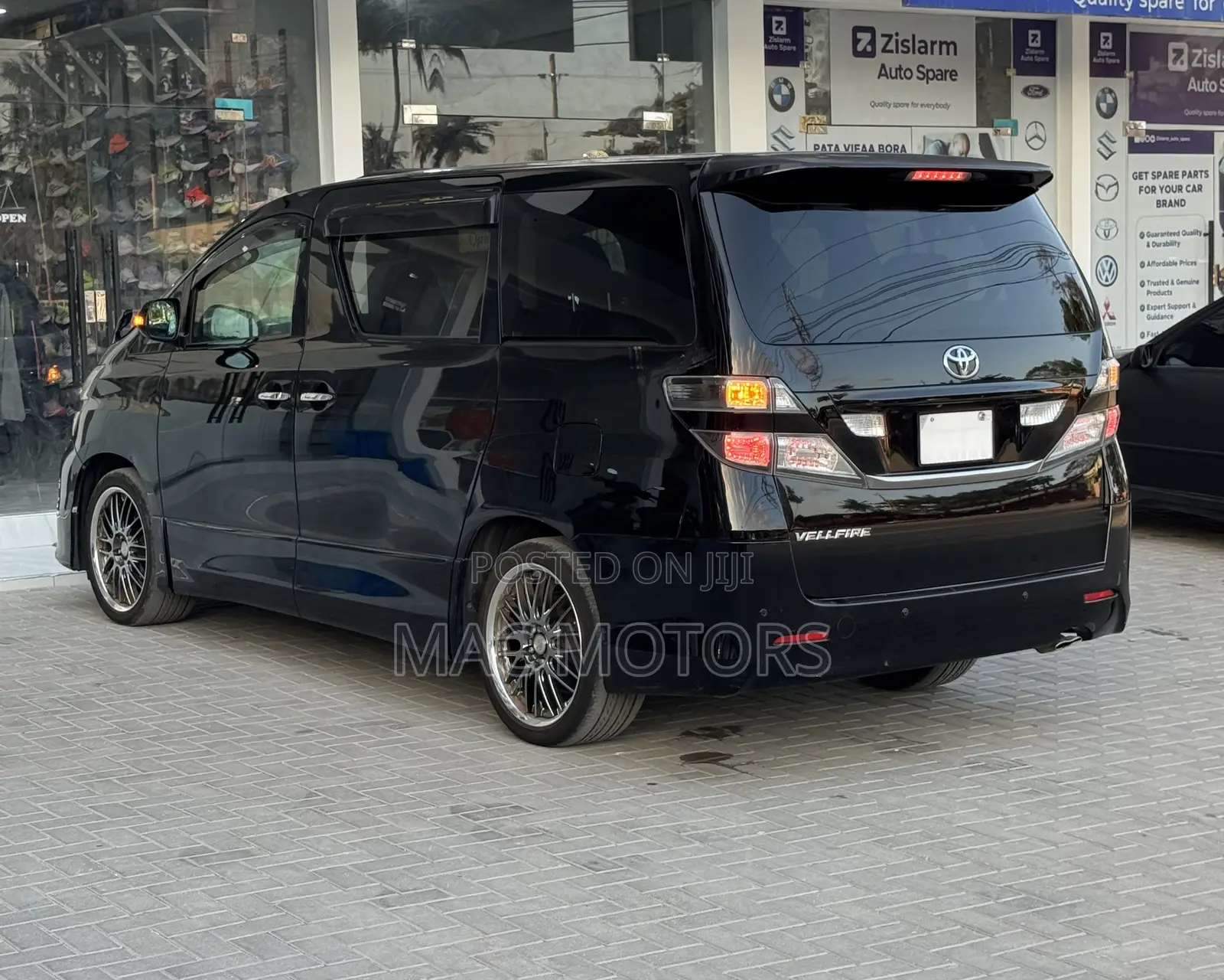 Toyota Vellfire 2010 Black