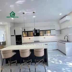 Furnished 5bdrm House in Oyster Bay for sale