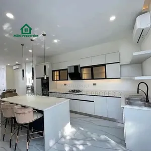 Furnished 5bdrm House in Oyster Bay for sale