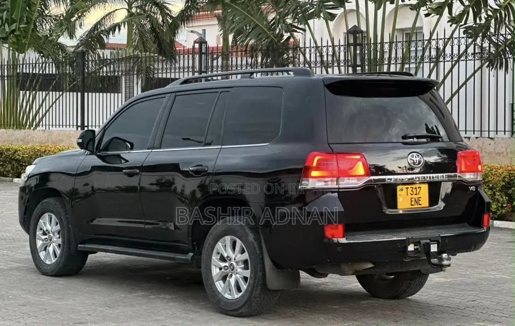 Toyota Land Cruiser 2021 Black