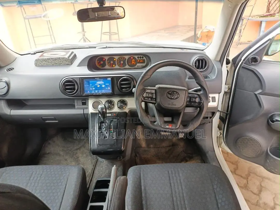 Toyota Rumion 1.5 FWD 2023 White