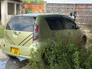 Toyota Passo 2005 Green