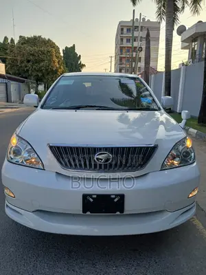 Toyota Harrier 2005 White