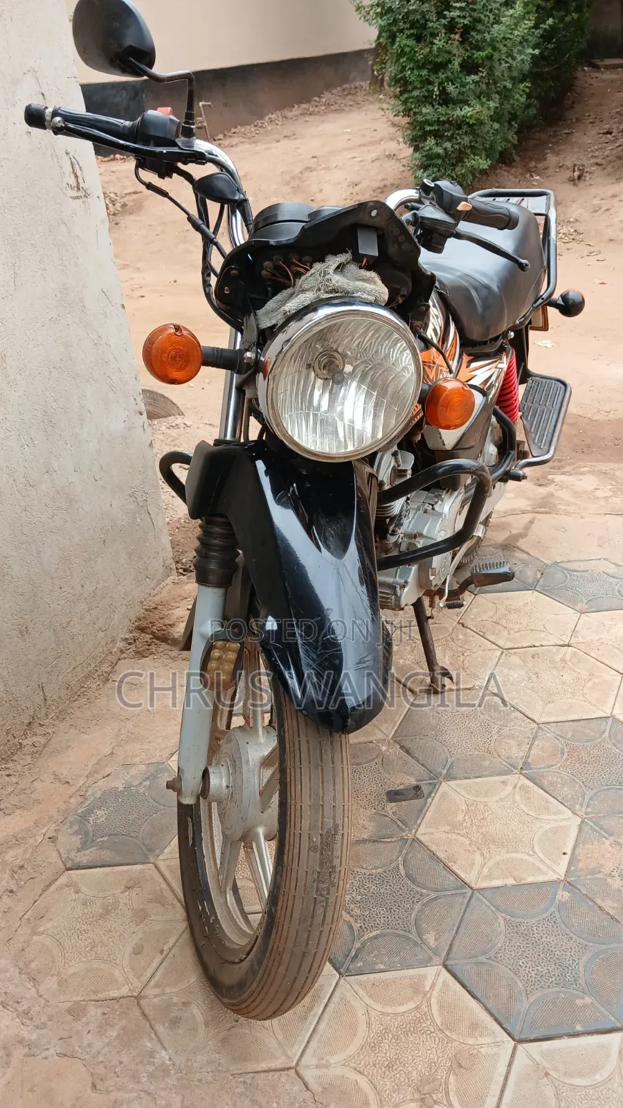 TVS HLX Plus ES 2019 Black