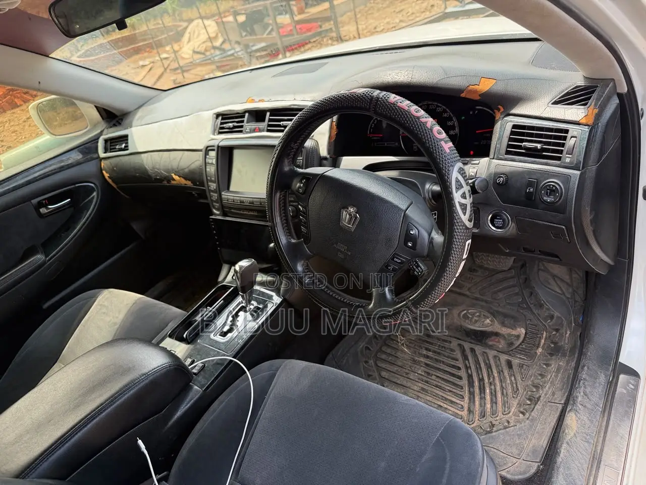 Toyota Crown 2006 White