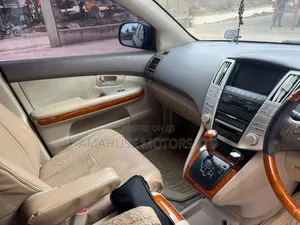 Toyota Harrier 2004 Black