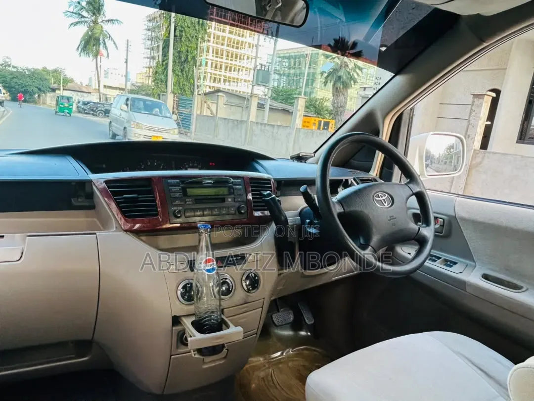 Toyota Corolla Spacio 2009 Silver