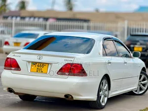 Toyota Crown 2007 White