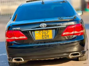 Toyota Crown 2009 Black